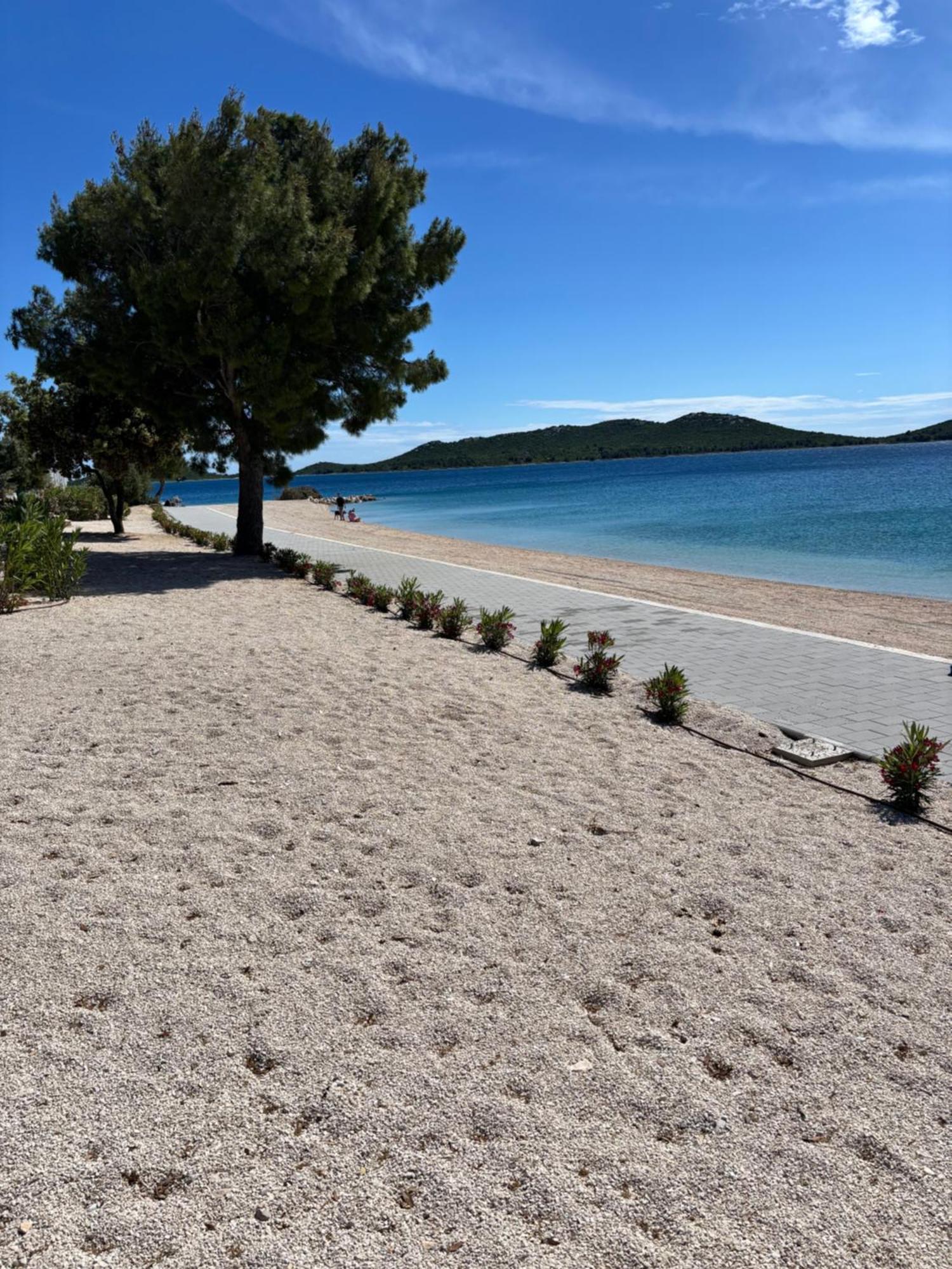 Buqez Vila Hajda 16 - Second Row Direct On The Beach Drage Buitenkant foto